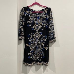 White house, black market tunic, top size large